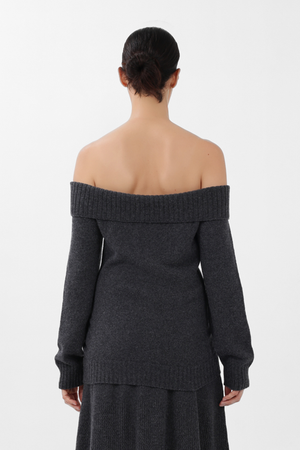 Cashmere Off-the-Shoulder Sweater in Gray