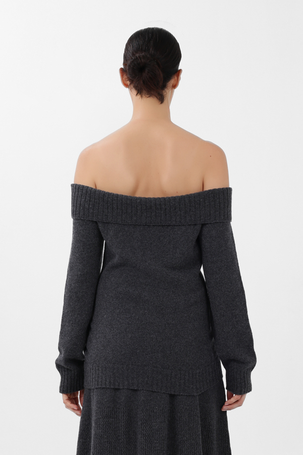 Cashmere Off-the-Shoulder Sweater in Gray