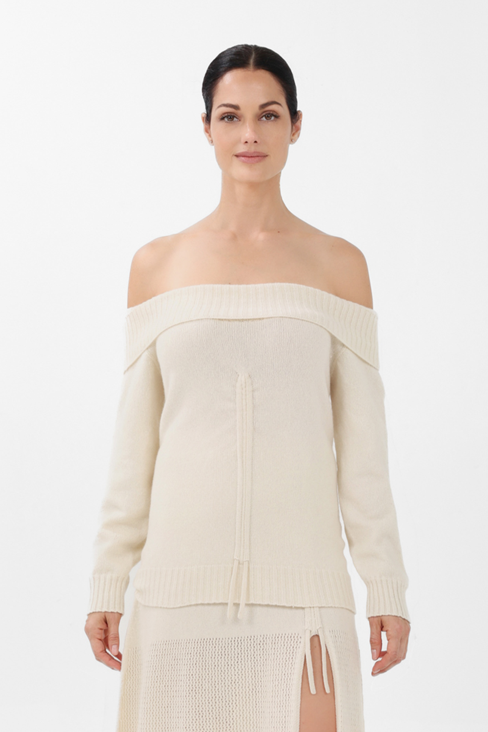 Cashmere Off-the-Shoulder Sweater in White