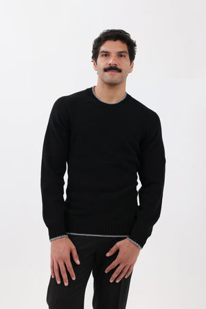 Cashmere Crew Neck Sweater in Black