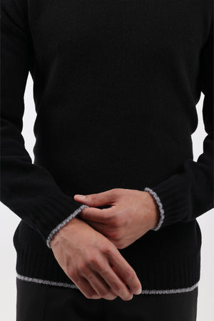 Cashmere Crew Neck Sweater in Black