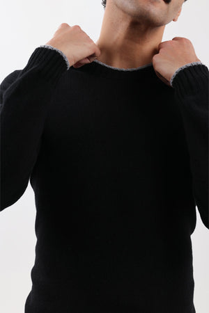 Cashmere Crew Neck Sweater in Black