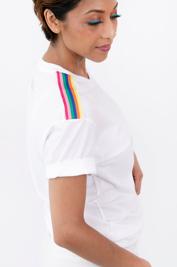 Happy Con Ovarios.™ T-Shirt in White