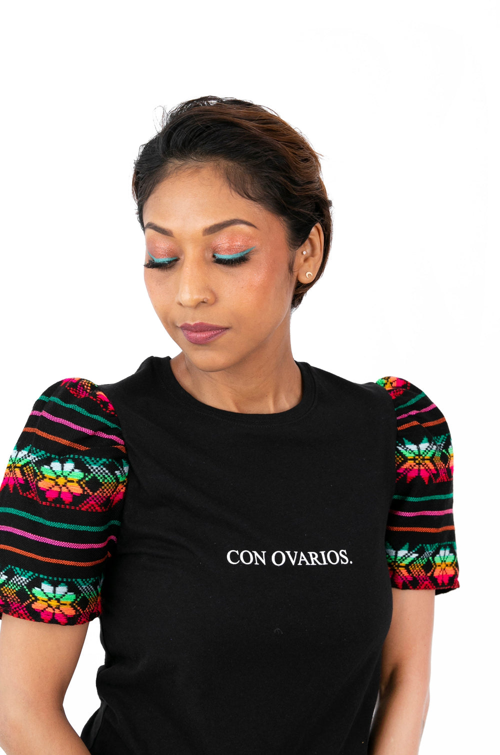 Sarape Con Ovarios.™ T-shirt