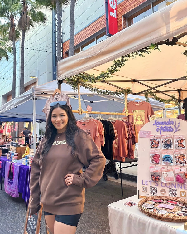 Latina Crewneck