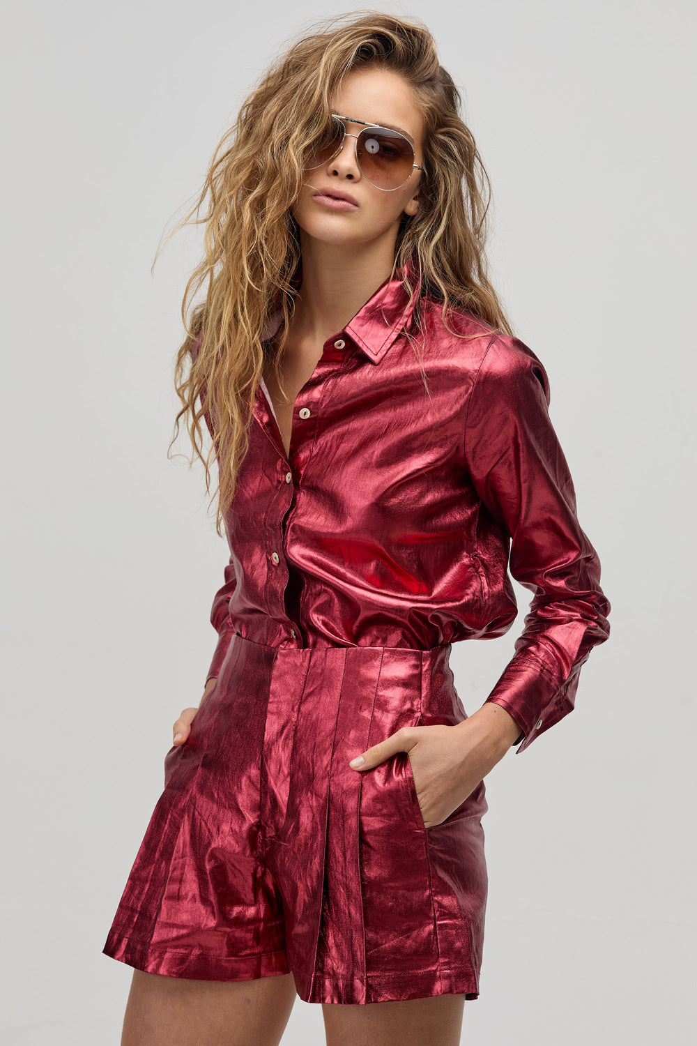 Frida Shorts - Metallic Cherry