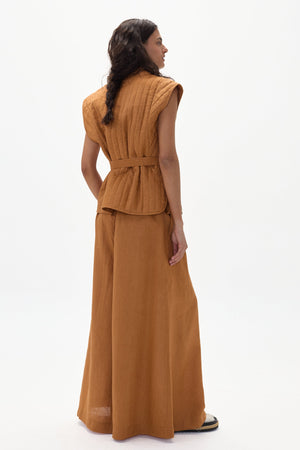 Smith Linen  Vest - Caramel