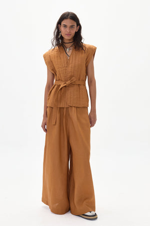 Smith Linen  Vest - Caramel