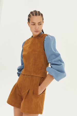 Frida Suede Shorts - Tan