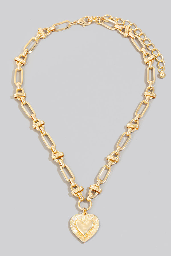 Metallic Heart Pendant Intricate Chain Necklace