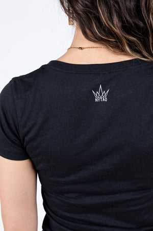 Manifestando V-Neck in Black