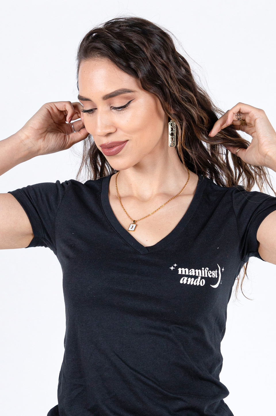 Manifestando V-Neck in Black