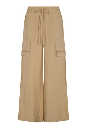 Tiana Pant | Camel